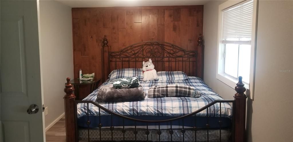 216 Kaylor - main bedroom