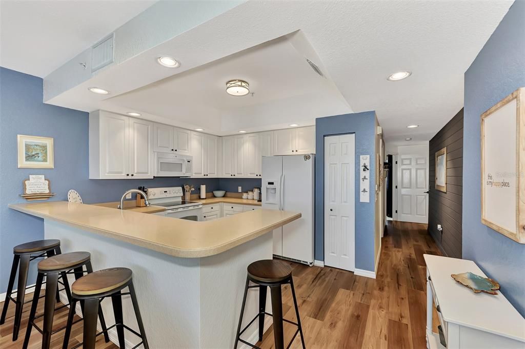 Recently Sold: $449,900 (2 beds, 2 baths, 1397 Square Feet)