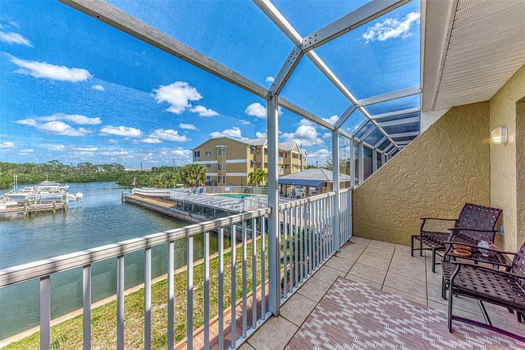 Recently Sold: $449,900 (2 beds, 2 baths, 1397 Square Feet)