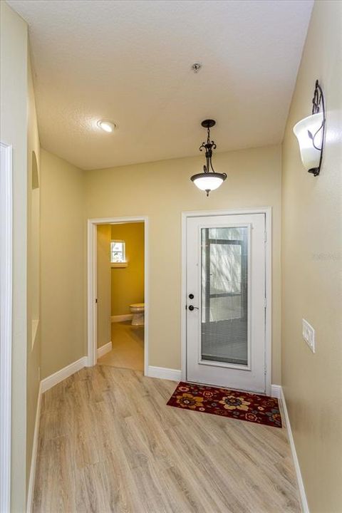 Active With Contract: $369,900 (3 beds, 2 baths, 1686 Square Feet)