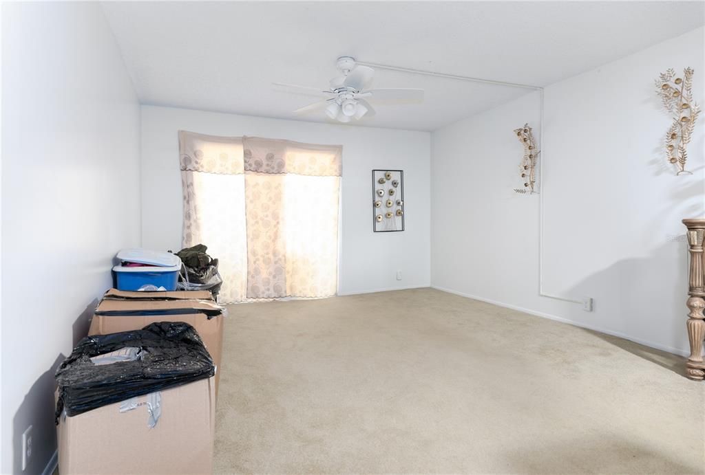 For Sale: $125,000 (2 beds, 2 baths, 1114 Square Feet)