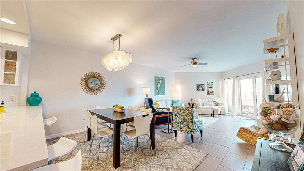 Recently Sold: $549,500 (2 beds, 2 baths, 1350 Square Feet)