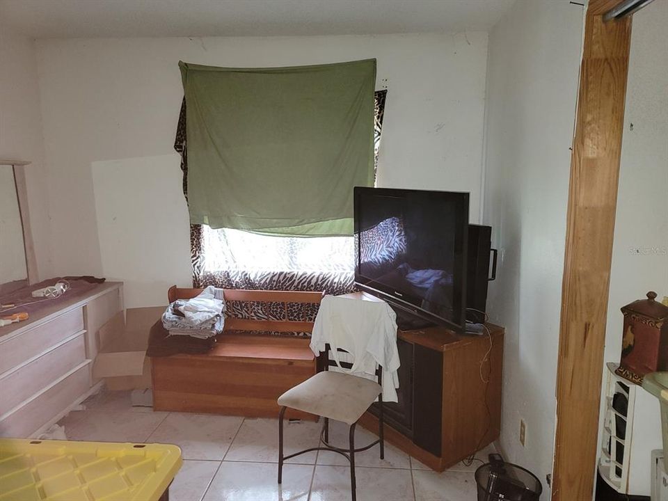 En Venta: $175,000 (4 camas, 2 baños, 1803 Pies cuadrados)