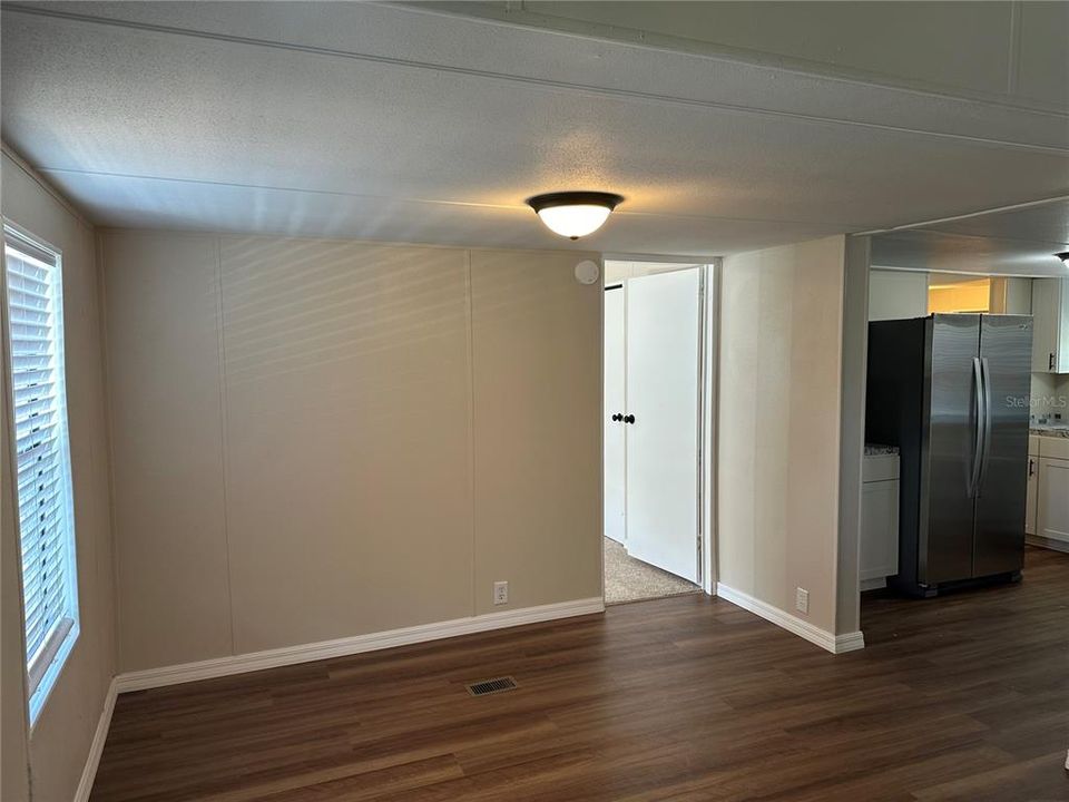 Active With Contract: $201,600 (3 beds, 2 baths, 1152 Square Feet)