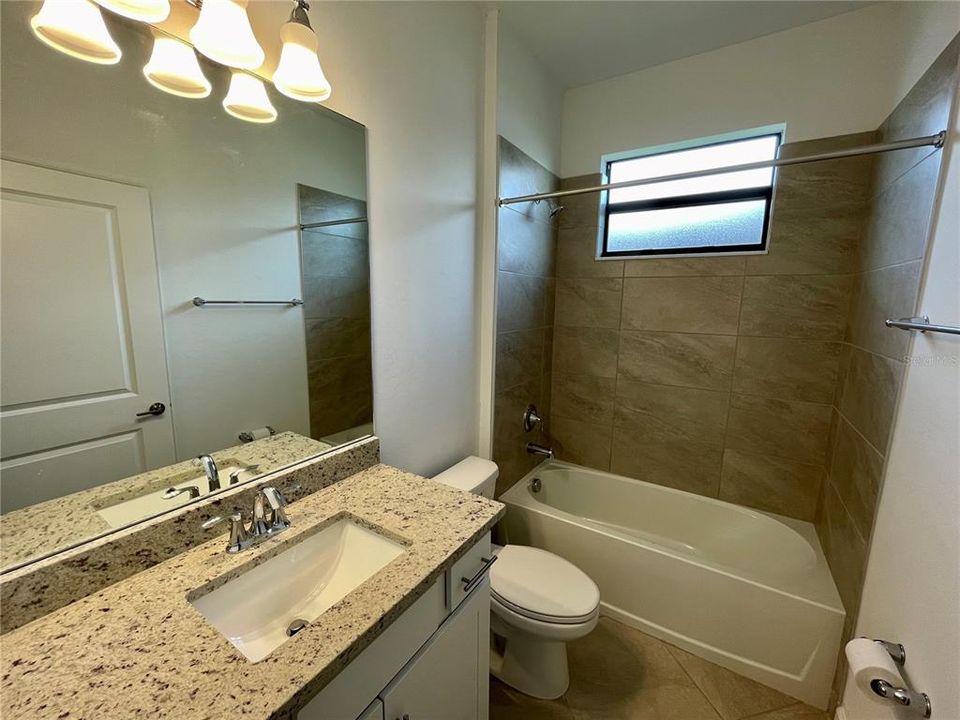 Недавно арендовано: $2,899 (3 спален, 2 ванн, 1414 Квадратных фут)