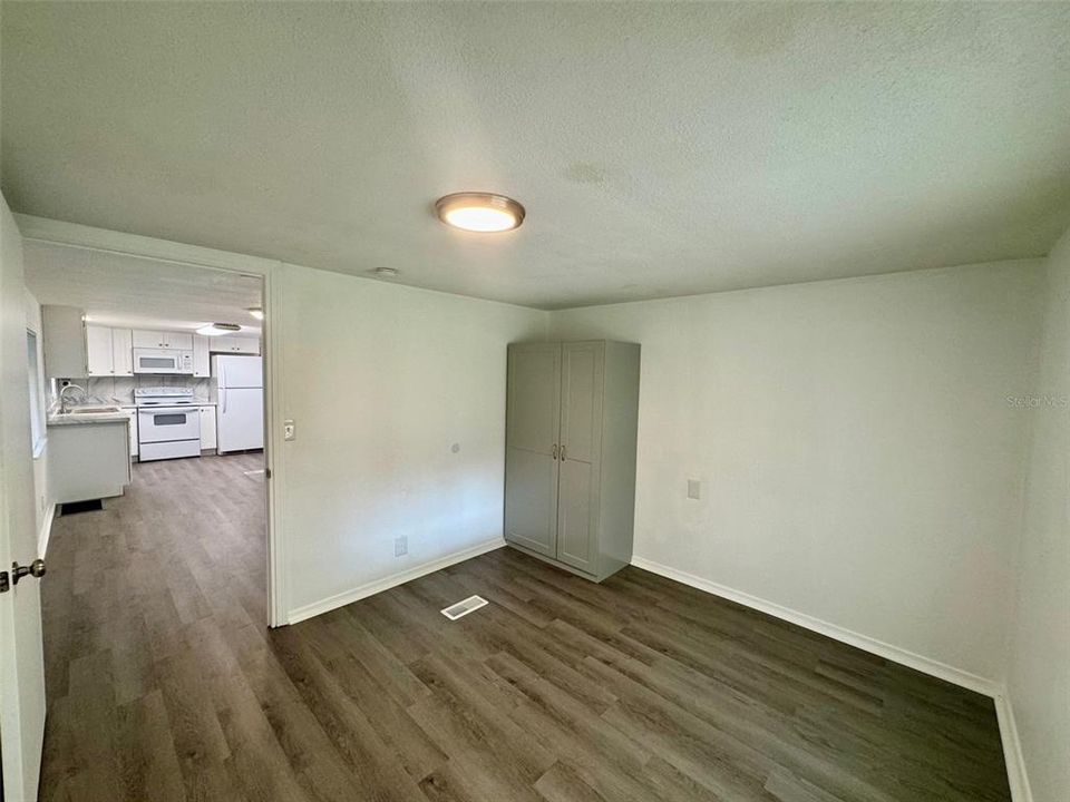 Recently Sold: $119,000 (2 beds, 1 baths, 672 Square Feet)
