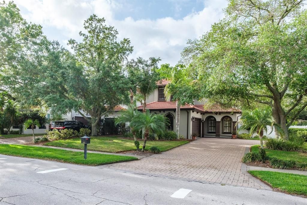 Active With Contract: $1,425,000 (5 beds, 3 baths, 3274 Square Feet)