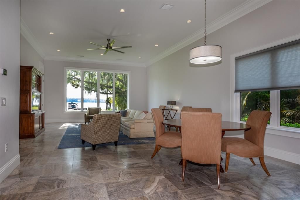 Recently Sold: $2,300,000 (5 beds, 5 baths, 5560 Square Feet)