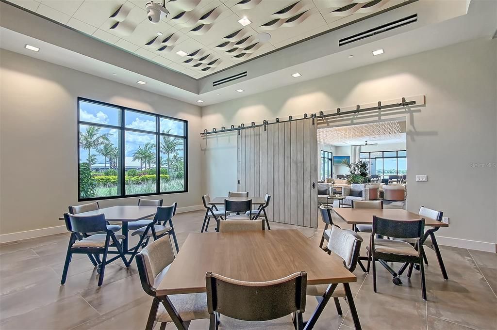 Active With Contract: $3,000 (2 beds, 2 baths, 1533 Square Feet)