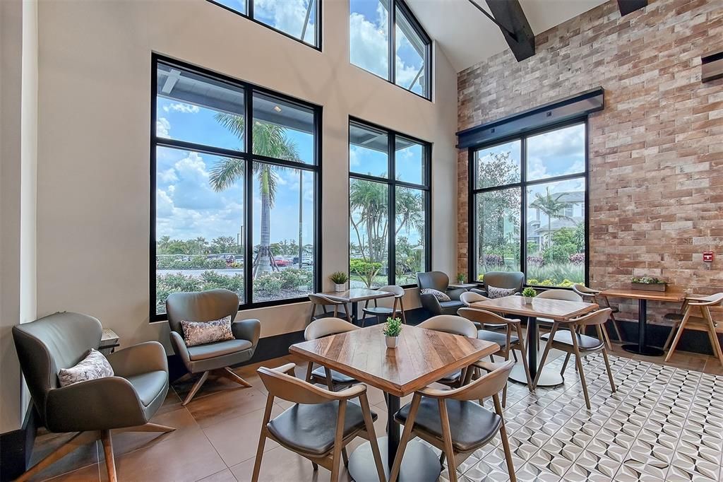 Active With Contract: $3,000 (2 beds, 2 baths, 1533 Square Feet)