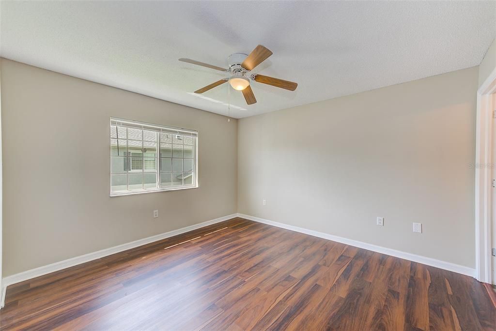 Active With Contract: $229,900 (3 beds, 2 baths, 1364 Square Feet)