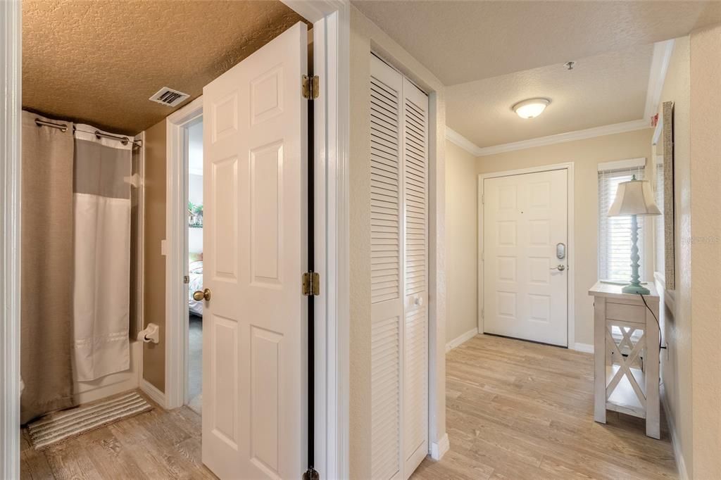 For Sale: $329,000 (2 beds, 2 baths, 1355 Square Feet)