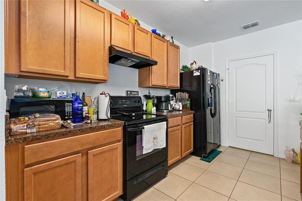 For Sale: $367,000 (3 beds, 2 baths, 1690 Square Feet)
