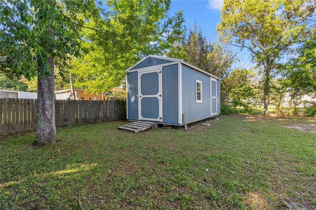 Recently Sold: $169,000 (3 beds, 2 baths, 1456 Square Feet)
