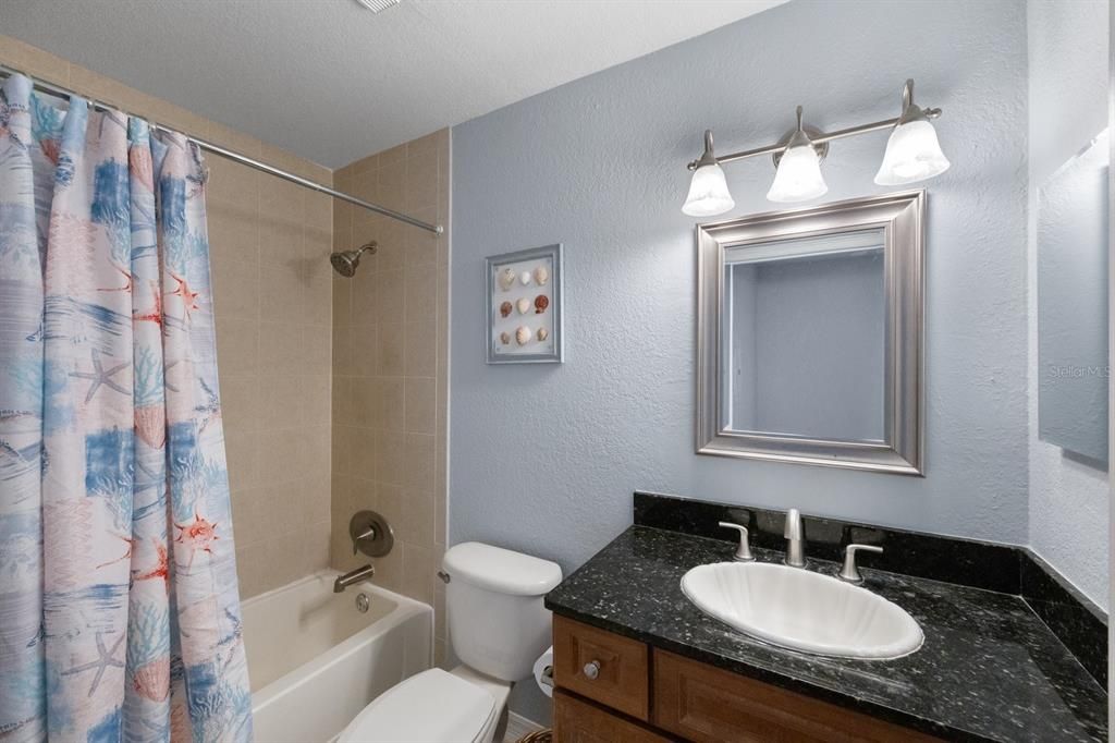Recently Sold: $171,500 (1 beds, 1 baths, 742 Square Feet)