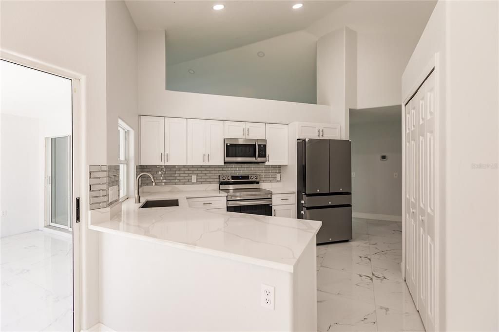 For Sale: $499,000 (2 beds, 2 baths, 1634 Square Feet)