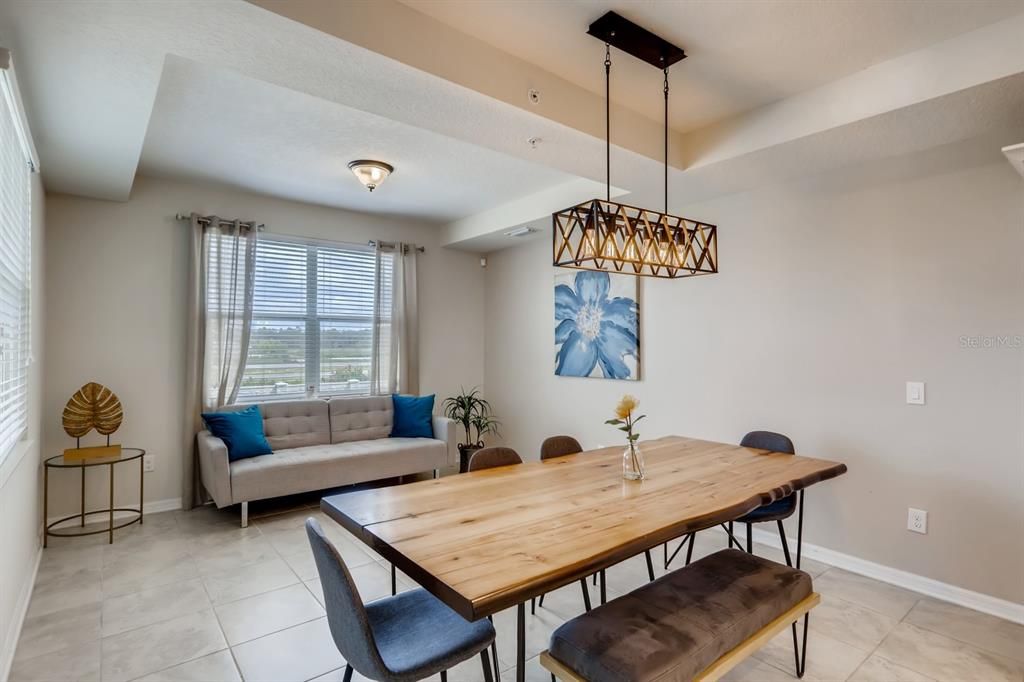 For Sale: $359,000 (2 beds, 2 baths, 1196 Square Feet)