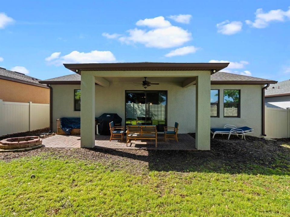 Active With Contract: $375,000 (4 beds, 2 baths, 1717 Square Feet)