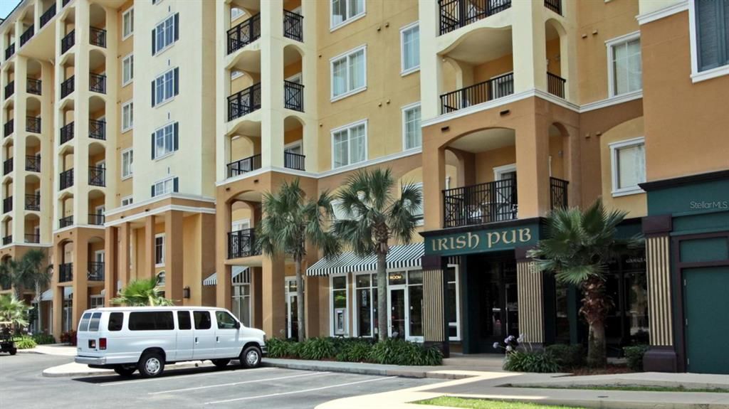 Под контрактом: $144,900 (2 спален, 2 ванн, 1060 Квадратных фут)