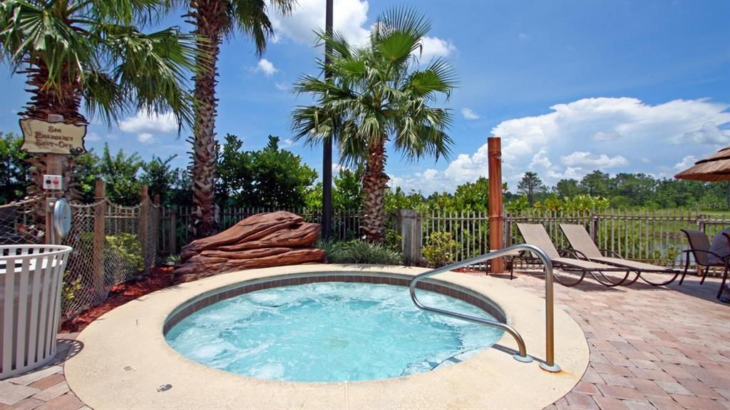 Под контрактом: $144,900 (2 спален, 2 ванн, 1060 Квадратных фут)