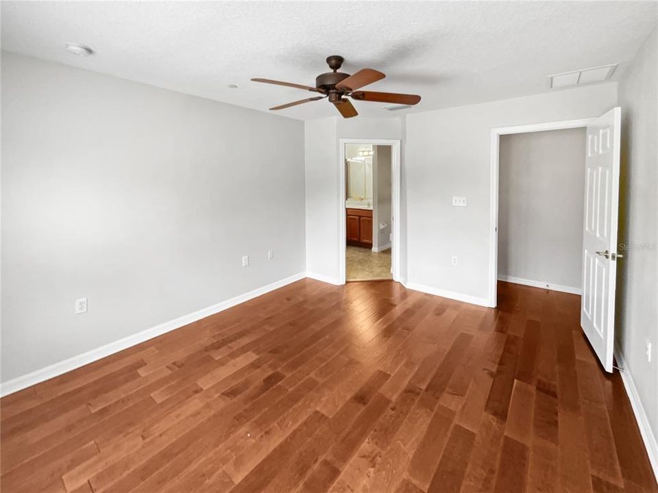 For Sale: $300,000 (2 beds, 2 baths, 1540 Square Feet)