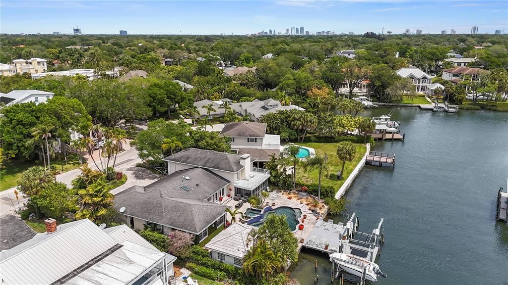 Active With Contract: $2,750,000 (3 beds, 3 baths, 3436 Square Feet)