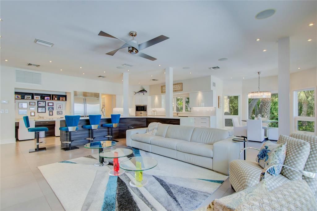 For Sale: $5,800,000 (5 beds, 5 baths, 4481 Square Feet)