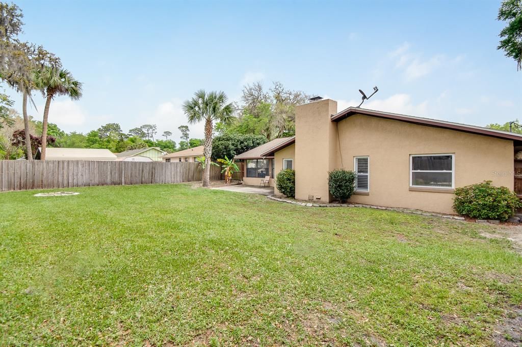 For Sale: $369,900 (3 beds, 2 baths, 2100 Square Feet)