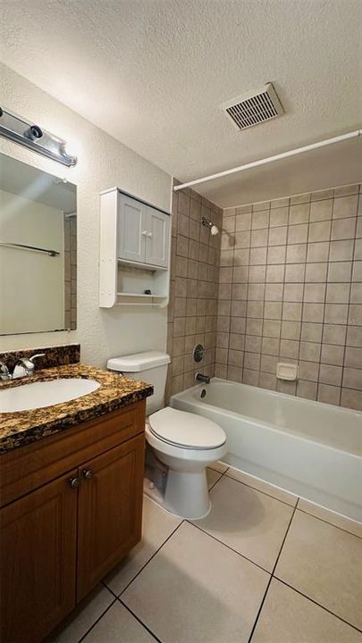 Active With Contract: $205,000 (2 beds, 1 baths, 700 Square Feet)