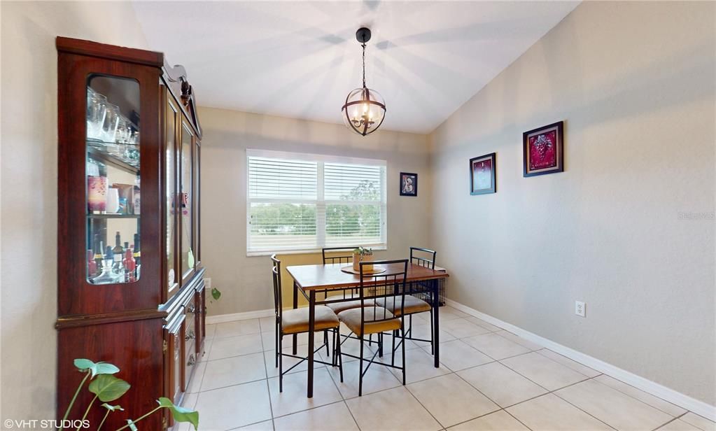 For Sale: $375,000 (4 beds, 2 baths, 1748 Square Feet)