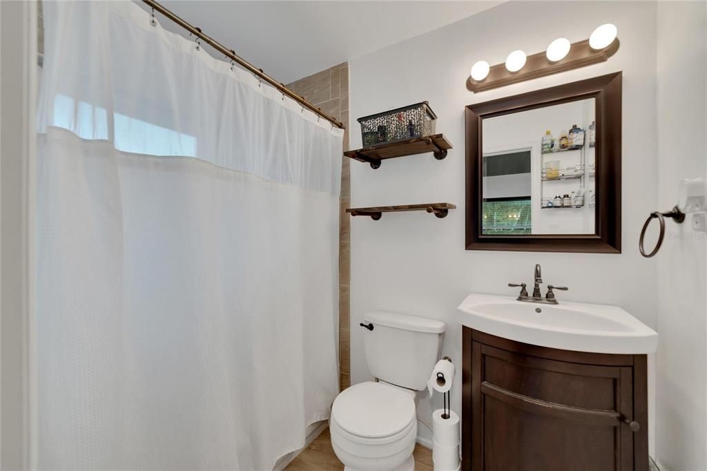 For Sale: $430,000 (2 beds, 2 baths, 1148 Square Feet)