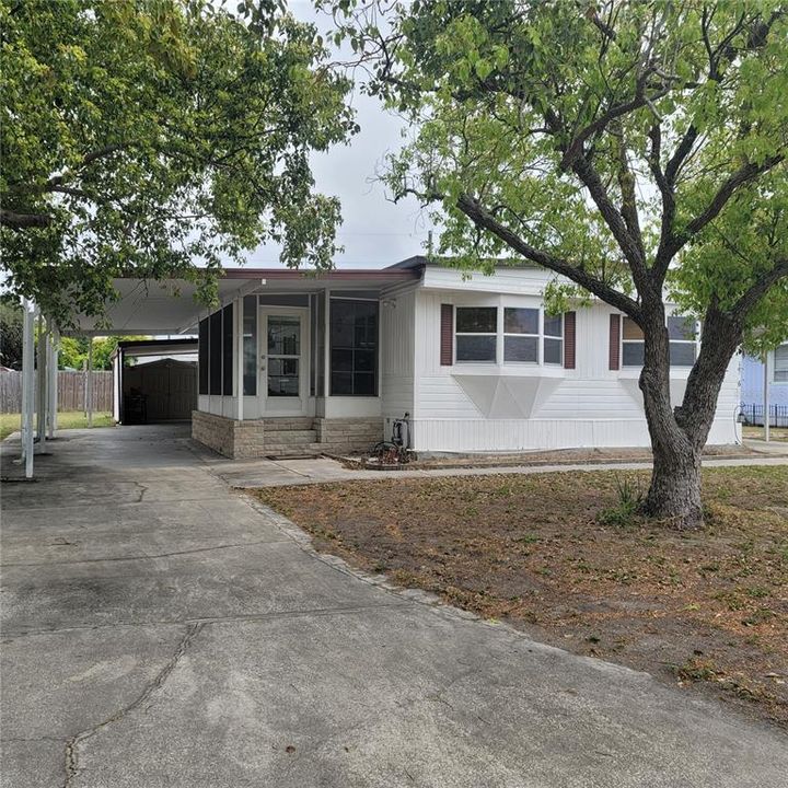 Recently Sold: $149,900 (3 beds, 2 baths, 1324 Square Feet)
