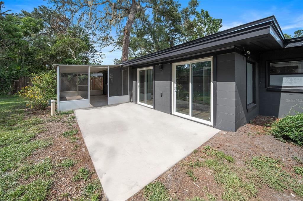 Active With Contract: $399,000 (4 beds, 2 baths, 1426 Square Feet)