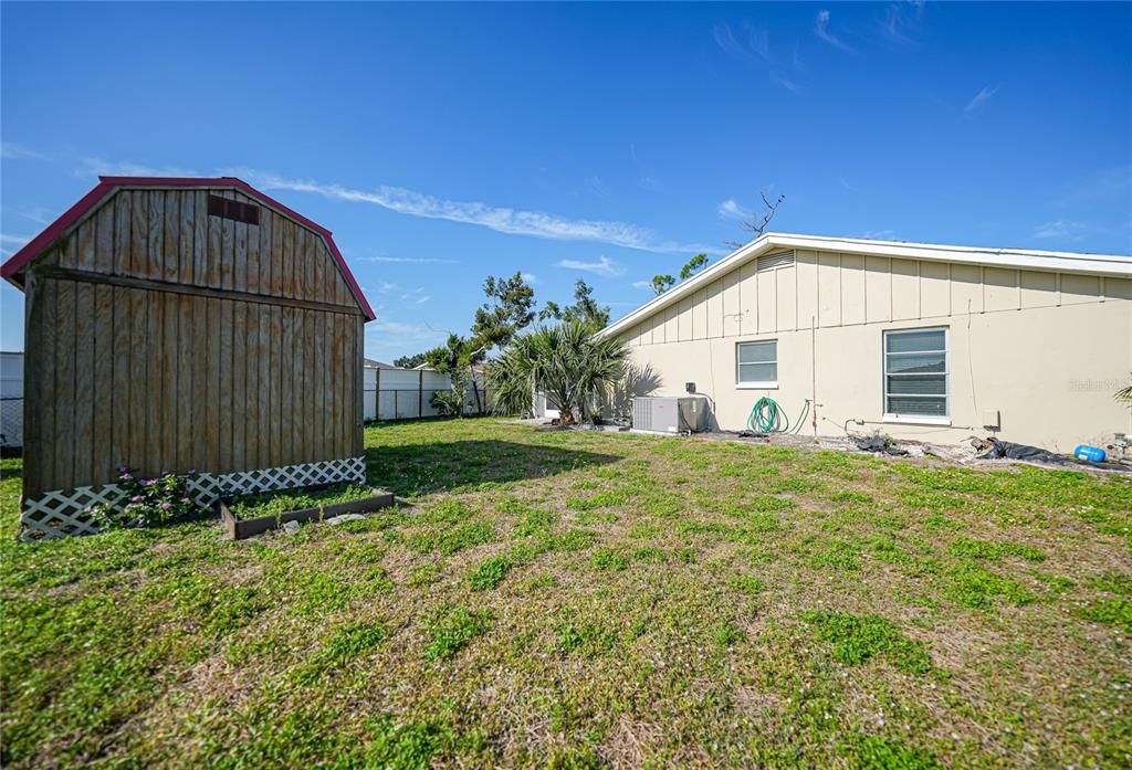 For Sale: $319,500 (3 beds, 2 baths, 1888 Square Feet)
