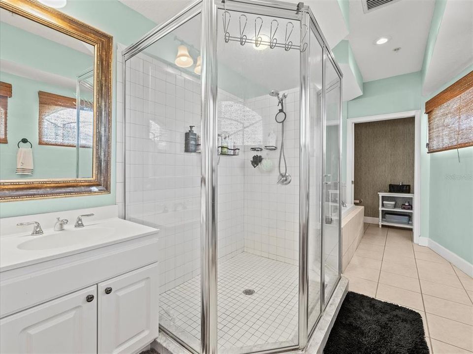 待售: $875,000 (3 贝兹, 2 浴室, 2170 平方英尺)