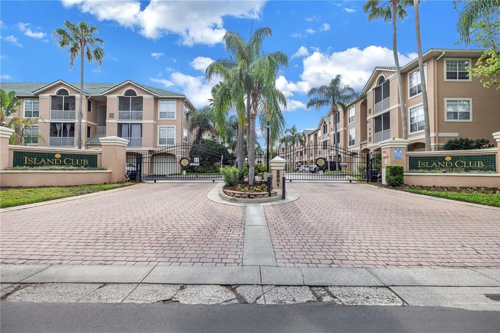 Recently Sold: $359,900 (2 beds, 2 baths, 1212 Square Feet)