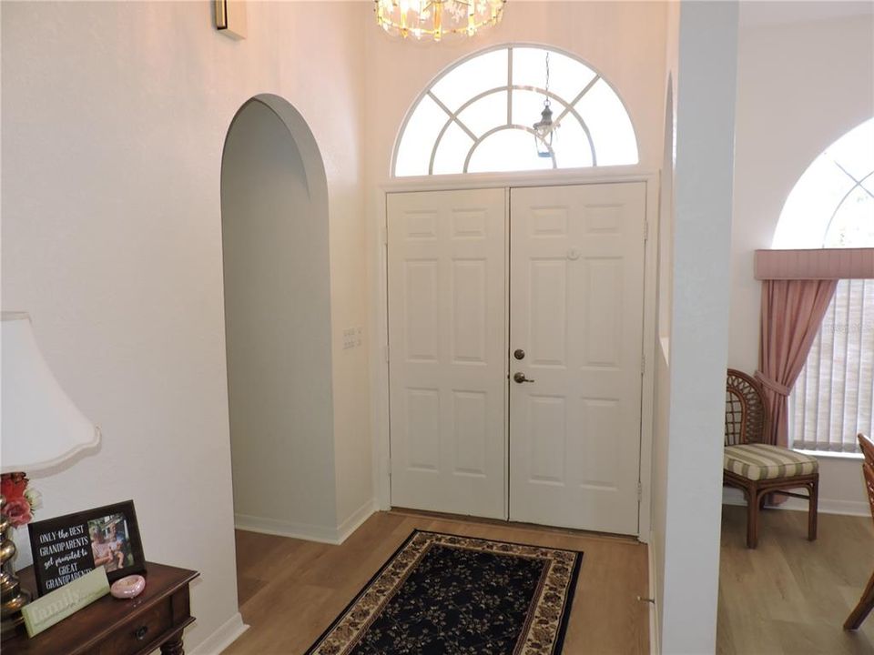 For Sale: $395,500 (3 beds, 2 baths, 1691 Square Feet)
