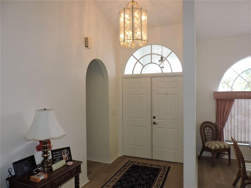 For Sale: $395,500 (3 beds, 2 baths, 1691 Square Feet)