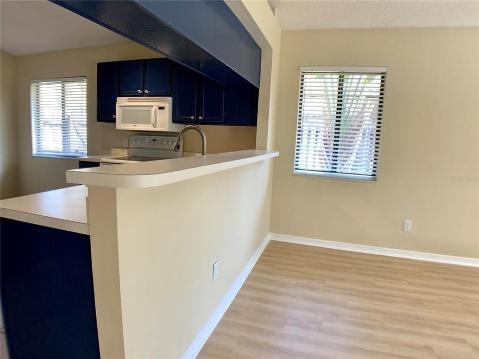 For Rent: $2,299 (3 beds, 2 baths, 1555 Square Feet)