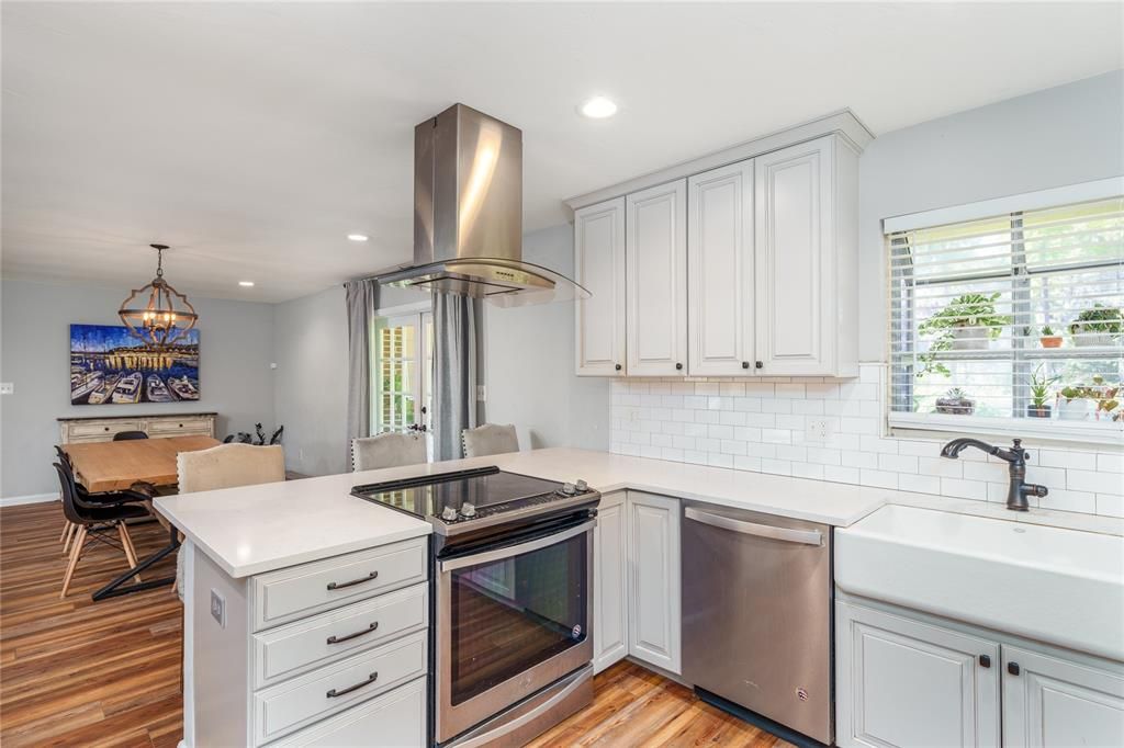 Active With Contract: $399,000 (4 beds, 2 baths, 2246 Square Feet)