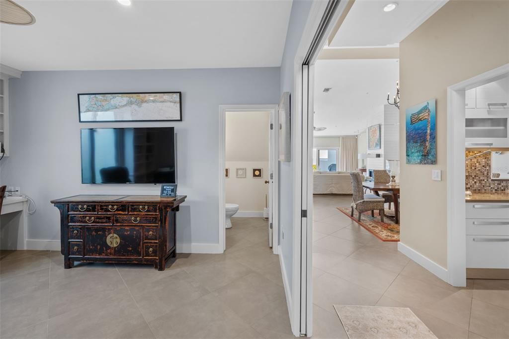 Active With Contract: $2,300,000 (3 beds, 3 baths, 2959 Square Feet)