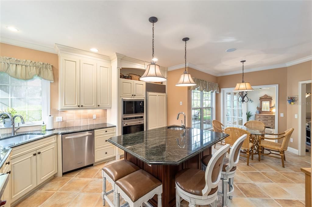 Active With Contract: $669,500 (4 beds, 2 baths, 2748 Square Feet)