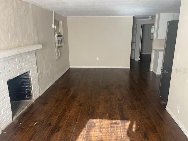 Recently Rented: $1,395 (2 beds, 1 baths, 920 Square Feet)