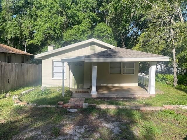 Recently Rented: $1,395 (2 beds, 1 baths, 920 Square Feet)