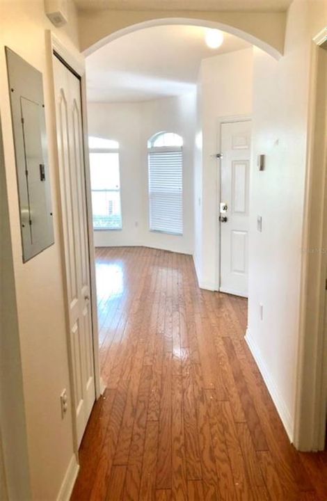 Recently Rented: $1,850 (2 beds, 2 baths, 1230 Square Feet)