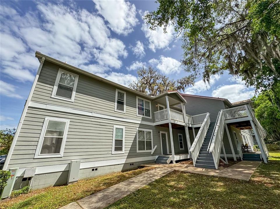 Active With Contract: $168,500 (2 beds, 2 baths, 800 Square Feet)