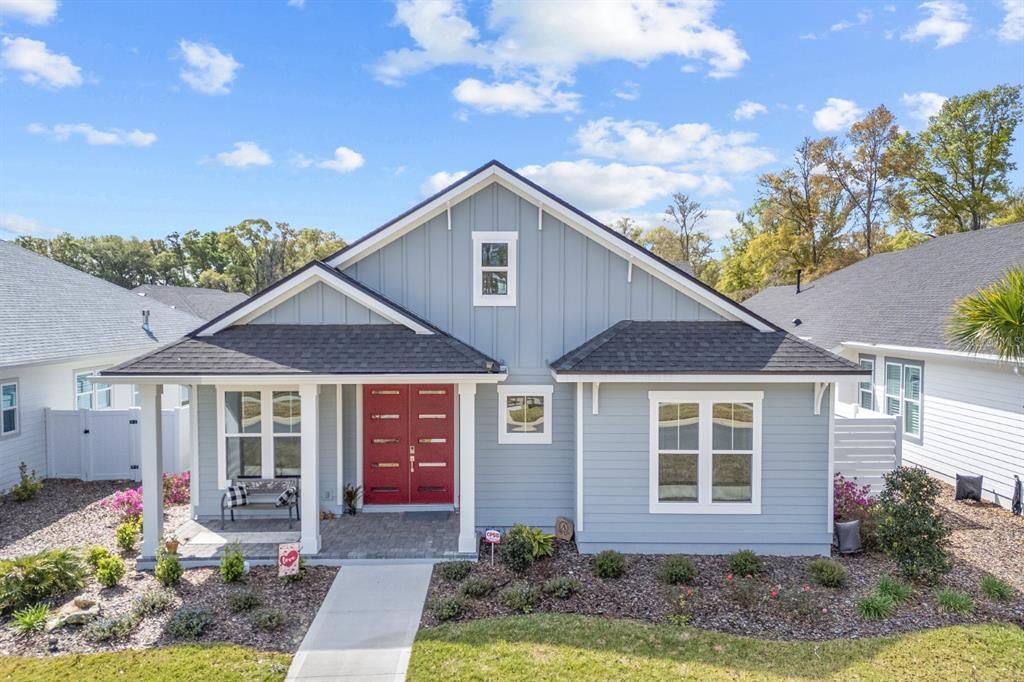 Active With Contract: $4,000 (3 beds, 3 baths, 2103 Square Feet)