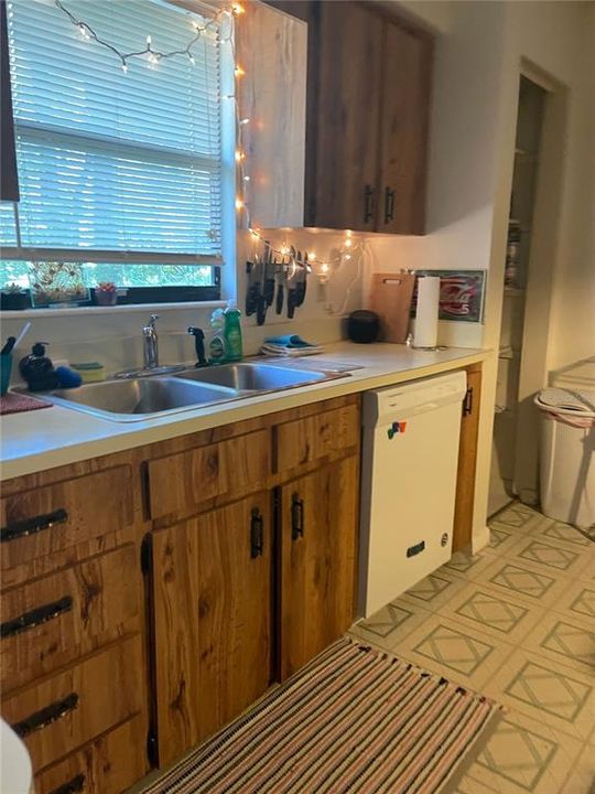 Recently Rented: $1,550 (2 beds, 2 baths, 1026 Square Feet)