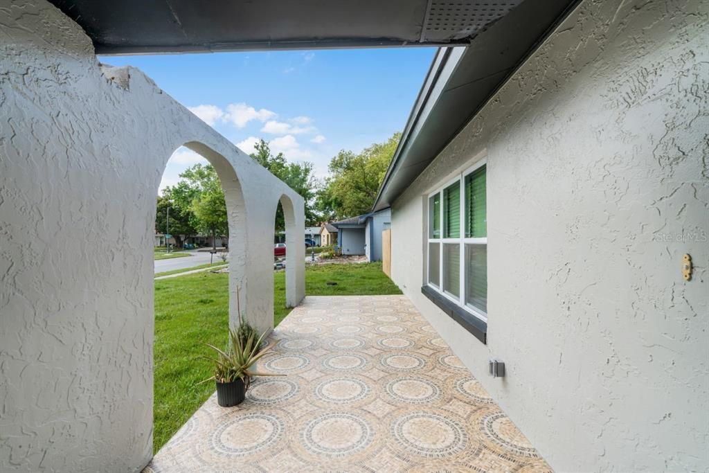 Active With Contract: $399,000 (4 beds, 2 baths, 1914 Square Feet)