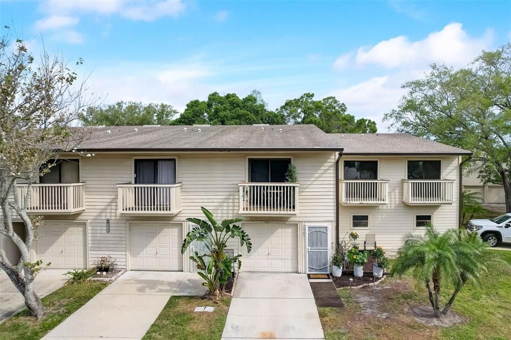 Active With Contract: $235,900 (2 beds, 2 baths, 1245 Square Feet)